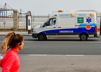 Una de las UVI Móvil que opera en la capital / FOTO: Eulogio García