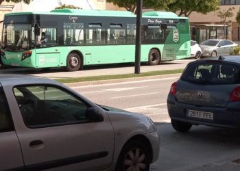 Autobús circulando por San Juan Bosco / FOTO: DBC