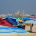 Domingo de playa en la Victoria, de Cádiz / FOTO: Eulogio García