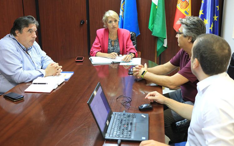 Un momento de la reunión en la concejalía de Urbanismo / FOTO: Ayto,