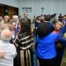 Felicidad absoluta de la familia popular en el salón de actos / FOTO: Eulogio García