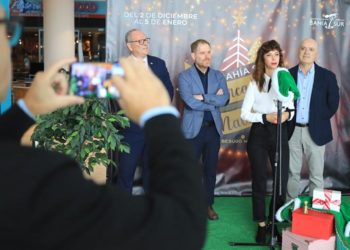 Presentando el mercadillo navideño / FOTO: Ayto.