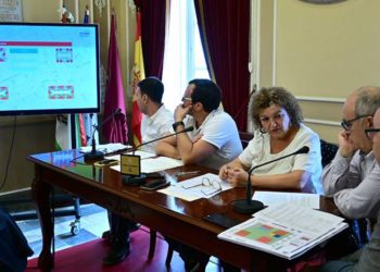 En la pasada presentación del proyecto para la Tacita de Plata / FOTO: Eulogio García