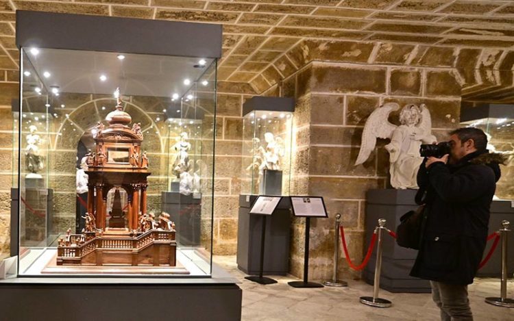 También se expone una maqueta de cómo pudo ser ese monumento efímero / FOTO: Eulogio García