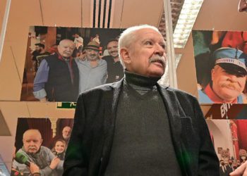 Pardo asistía esta misma semana a la exposición de su coro / FOTO: Eulogio García