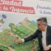 El candidato presenta su proyecto para los niños / FOTO: PSOE