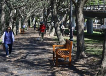 Uno de los bancos colocados en el Parque del Oeste / FOTO: Ayto.