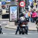 Moteros y cruceristas coincidiendo en Cádiz / FOTO: Eulogio García