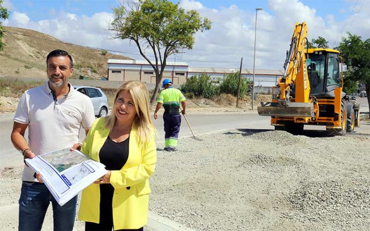 Díaz y Sánchez a pie de obra / FOTO: Ayto.