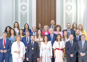 Todos los concejales isleños posando tras la investidura / FOTO: Ayto.