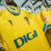 La tienda oficial ya vende la flamante camiseta / FOTO: Cádiz CF