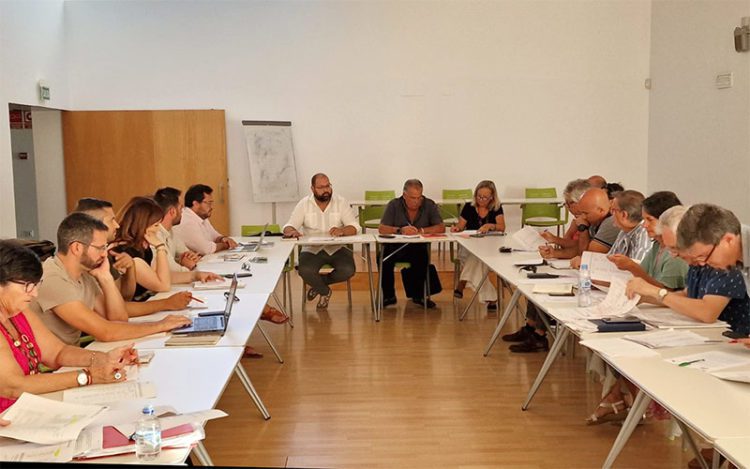 Un momento de la Mesa de Negociación de personal funcionario y laboral / FOTO: Ayto.