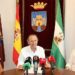 Román ofrece detalles del proyecto junto a los ediles de Playas y Urbanismo / FOTO: Ayto.