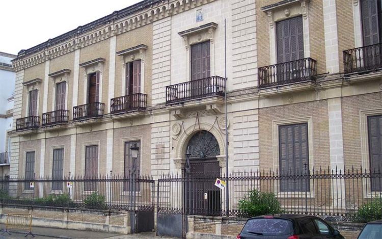 Fachada de la antigua Comisaría, próximamente un hotel de lujo / FOTO: Ministerio del Interior