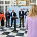 La presidenta llegando a la comparecencia junto a sus compañeros de bipartito / FOTO: Eulogio García