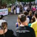 Minuto de silencio por Domingo, fallecido días atrás en la calle / FOTO: Eulogio García