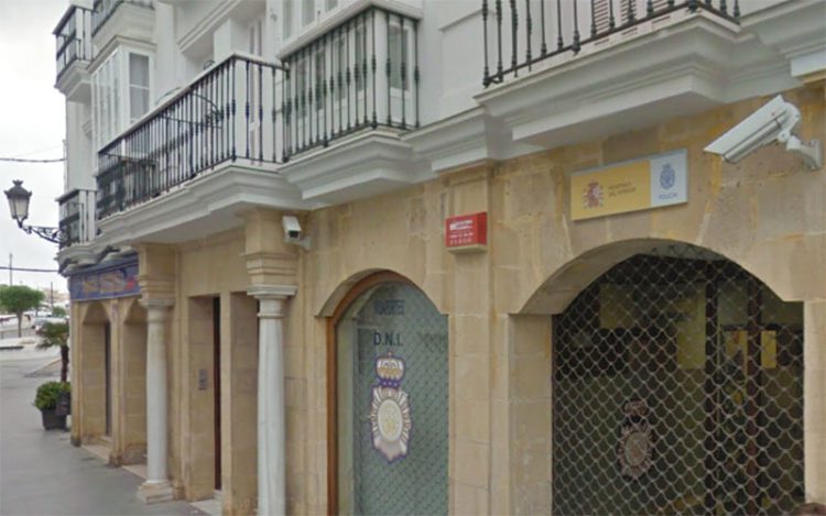 Detalle de la oficina policial en pleno centro