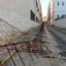 Estado recurrente del vallado en la abandonada Escuela de Náuticas / FOTO: Eulogio García