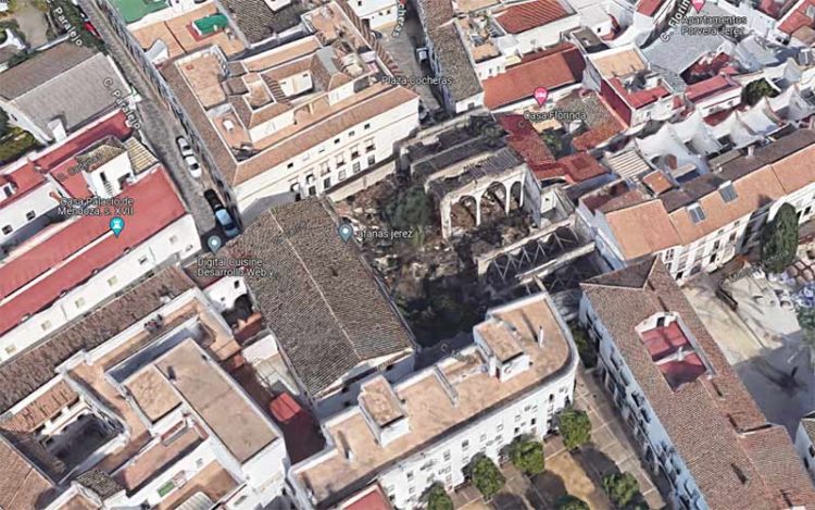 La parcela a la venta vista desde Google Maps