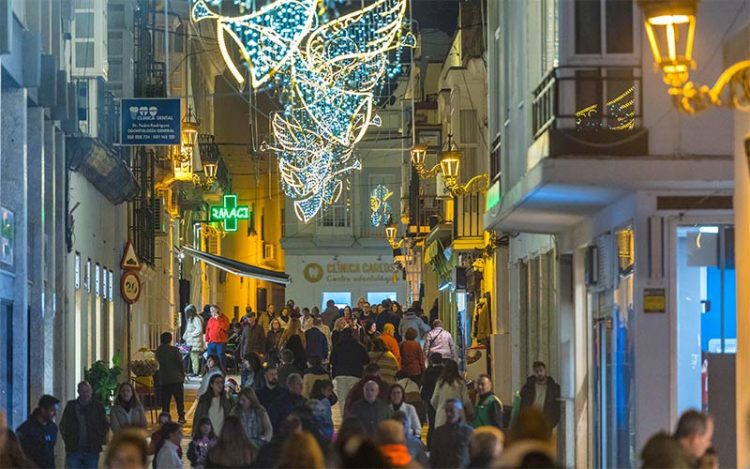 La calle San Rafael en navidades / FOTO: Ayto.