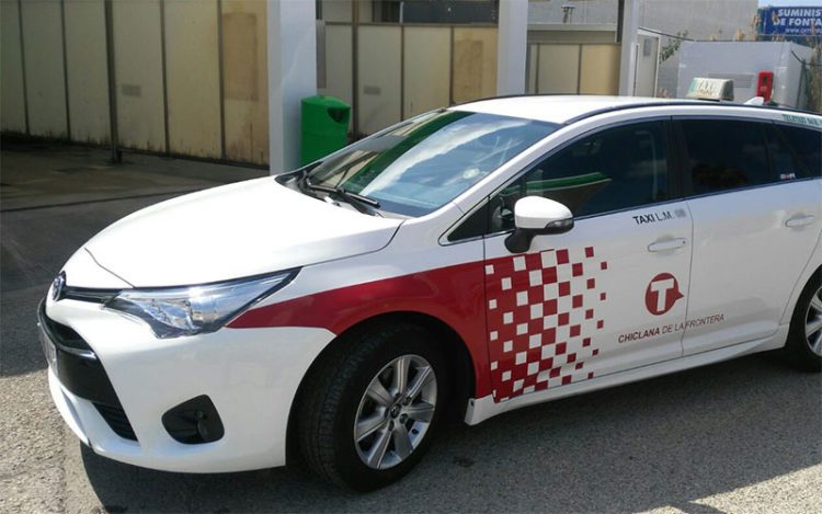 Uno de los vehículos que presta servicio actualmente / FOTO: Tele Taxi Chiclana