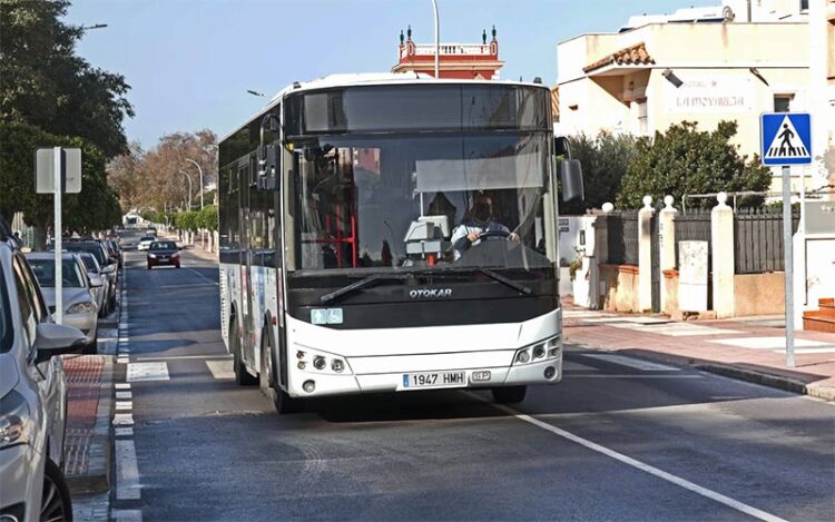 Autobús en servicio / FOTO: Ayto.