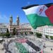 La bandera humana desde una de las azoteas de la plaza / FOTO: Eulogio García