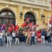 Concentración a las puertas del Ayuntamiento contra la medida / FOTO: CCOO