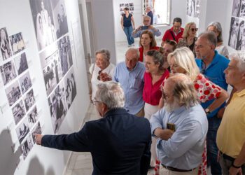 Primera visita a la exposición / FOTO: Ayto.