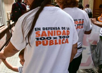 En una pasada manifestación frente a los recortes de la Junta / FOTO: Eulogio García