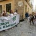 Turistas se encuentran con la cabecera de la marcha / FOTO: Ereagafoto