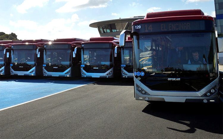 Los flamantes autobuses turcos de pruebas en el circuito en 2019 / FOTO: Ayto.