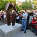 Desvelando la escultura / FOTO: Eulogio García