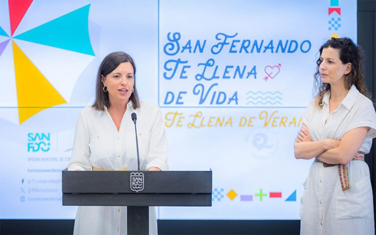 Presentando la programación de verano a mediados de julio / FOTO: Ayto.