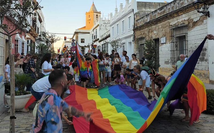 El animado “desfile del Orgullo” / FOTO: Ayto.