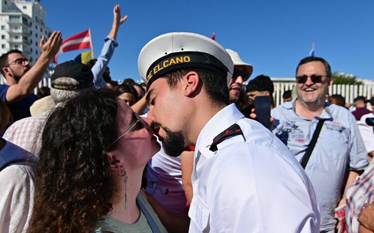 El beso, seis meses después / FOTO: Eulogio García