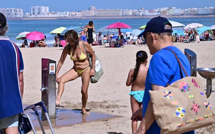 Se abre el grifo de los lavapiés pese a la sequía / FOTO: Eulogio García