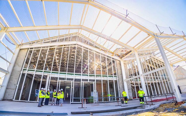 Visitando la obra del futuro Centro de Excelencia de Sistemas Navales / FOTO: Ayto.