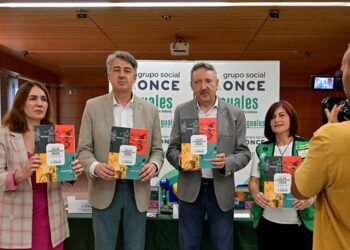 Presentando el informe anual en la sede de la ONCE en Cádiz / FOTO: Eulogio García