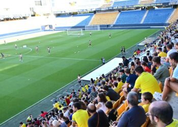 Entrenamiento abierto al público en la antesala del Trofeo / FOTO: Eulogio García