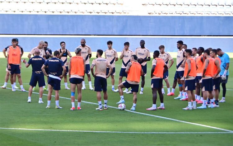 Entrenamiento con público en el estadio antes del Trofeo / FOTO: Eulogio García