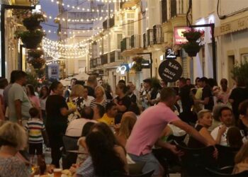 Ambiente en las calles del centro por la Noche Blanca / FOTO: Ayto.