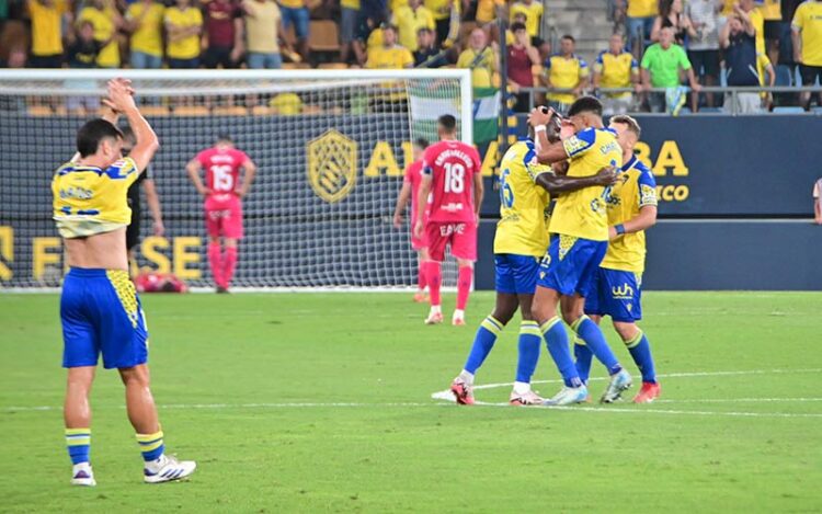 Celebrando el gol de Paquito Mwepu / FOTO: Eulogio García