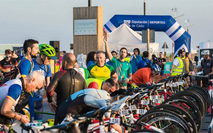 Ambiente en el triatlón del pasado verano / FOTO: Ayto.