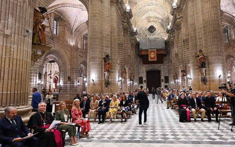 Acto de estreno de la nueva iluminación / FOTO: Ayto.