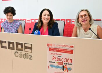 Rueda de prensa conjunta para defender la medida / FOTO: Eulogio García