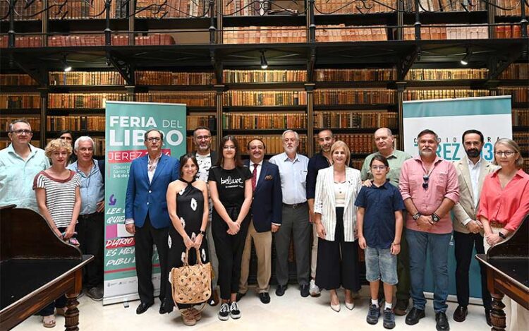 Presentando la programación en la Biblioteca Municipal Central / FOTO: Ayto.