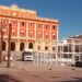 El futuro pabellón temporal ya toma el centro de la plaza / FOTO: DBC