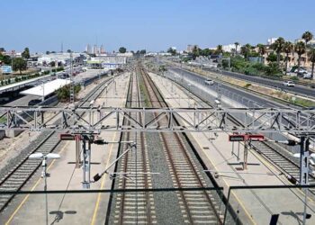 Tramo de vías a la altura de Bahía Sur / FOTO: Eulogio García