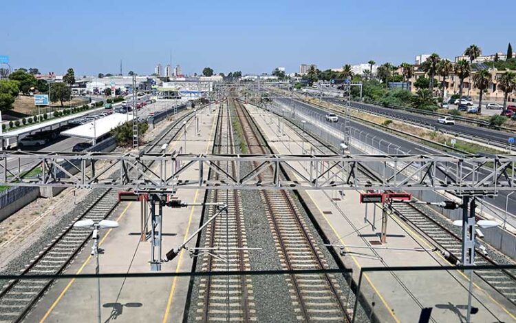 Tramo de vías a la altura de Bahía Sur / FOTO: Eulogio García